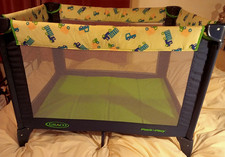 Graco Pack n Play łóżeczko turystyczne / długopis do zabawy w torbie transportowej