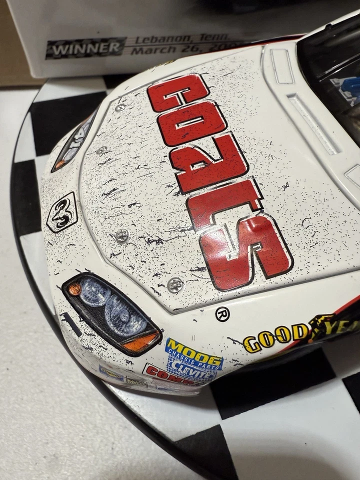 Neumático de descuento Reed Sorensen #41 Nashville Raced Win 2005 1/24 Nascar Diecast Foto 2 de 4