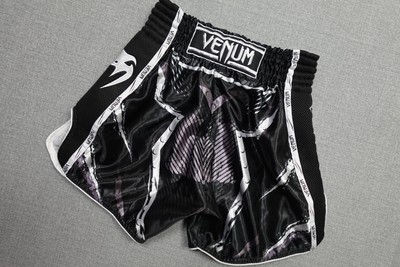 Venum Muay Thai Kickboxing Shorts Black White Mesh Panels Mens Medium MMA Gym