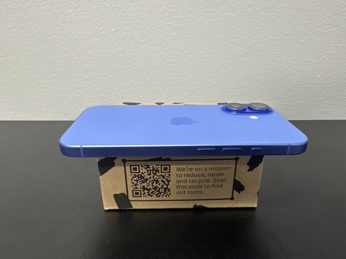 Apple iPhone 16 128GB Blue Factory Unlocked Excellent (91% Battery) - Picture 4 of 6