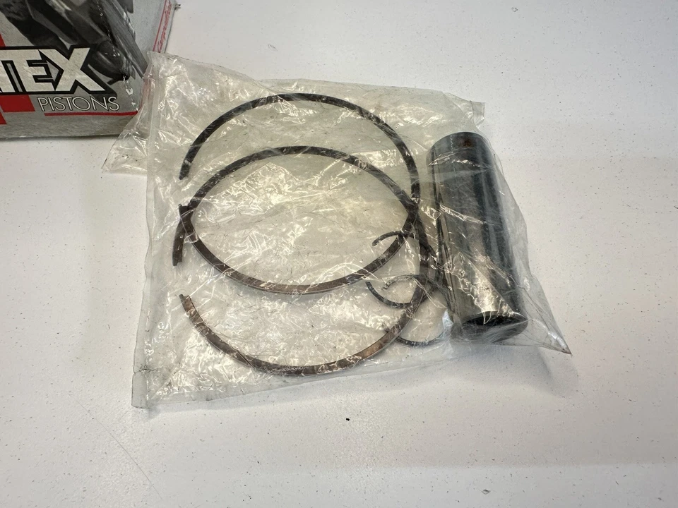 NUEVO 97-01 HONDA CR250R CR 250 VÉRTICE PISTÓN Y ANILLOS KIT 66.350MM DIÁMETRO STD 22581B Foto 2 de 4