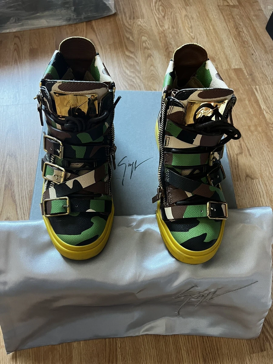 Zanotti militaire clearance