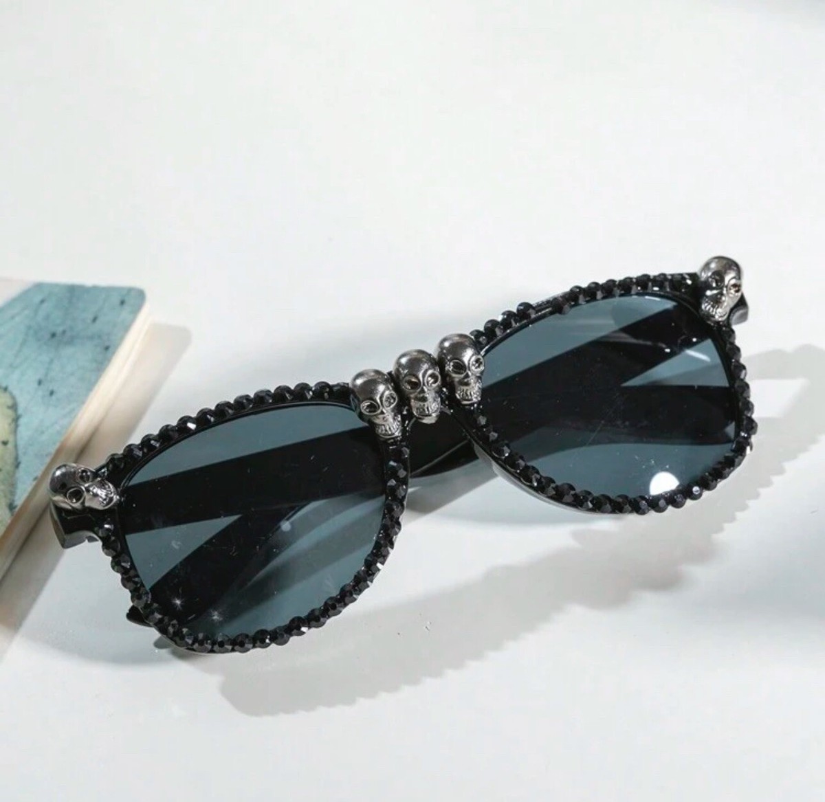 Studded Rhinestone Sequin Skull Bone Head Sunglasses Gothic  display picture 2