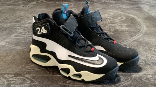 Size 9.5 - Nike Air Griffey Max 1 Freshwater - image 1