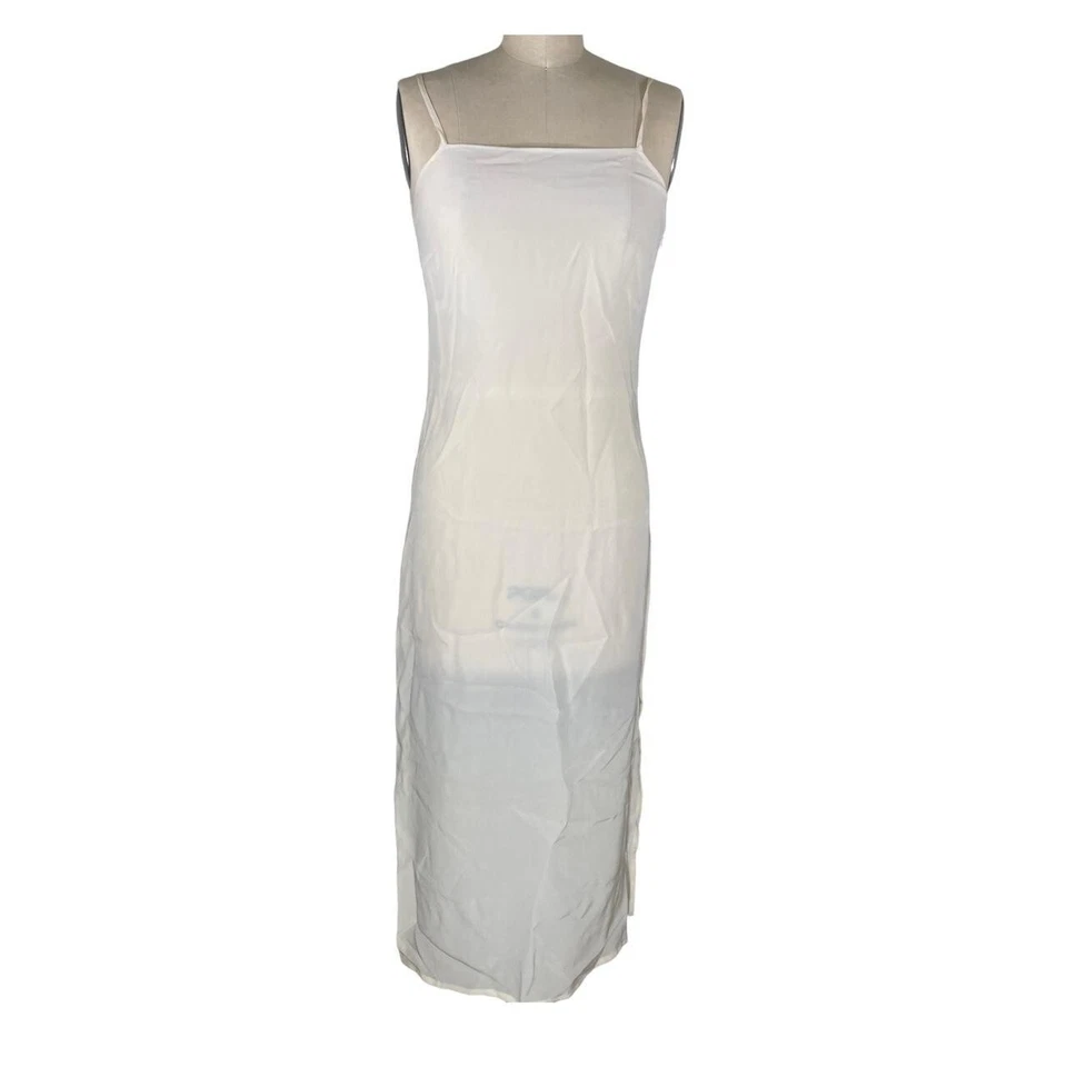 maxi vestido de malla crochet blanco y negro años 90 gianfranco ferré Foto 3 de 4