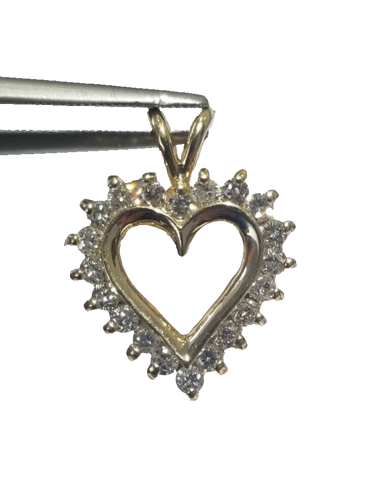 14k Yellow Gold Round Diamonds Heart Pendant grams