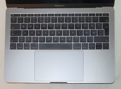 Apple Macbook Pro (2017) 13.3in Retina A1708 intel Core i5 8GB RAM