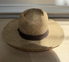 Vintage Park Royal Straw Hat Size Medium-Excellent Condition! Made in USA