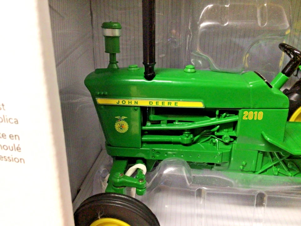 Tractor delantero ancho fundido a presión 1/16 John Deere modelo 2010 45861 Foto 3 de 4