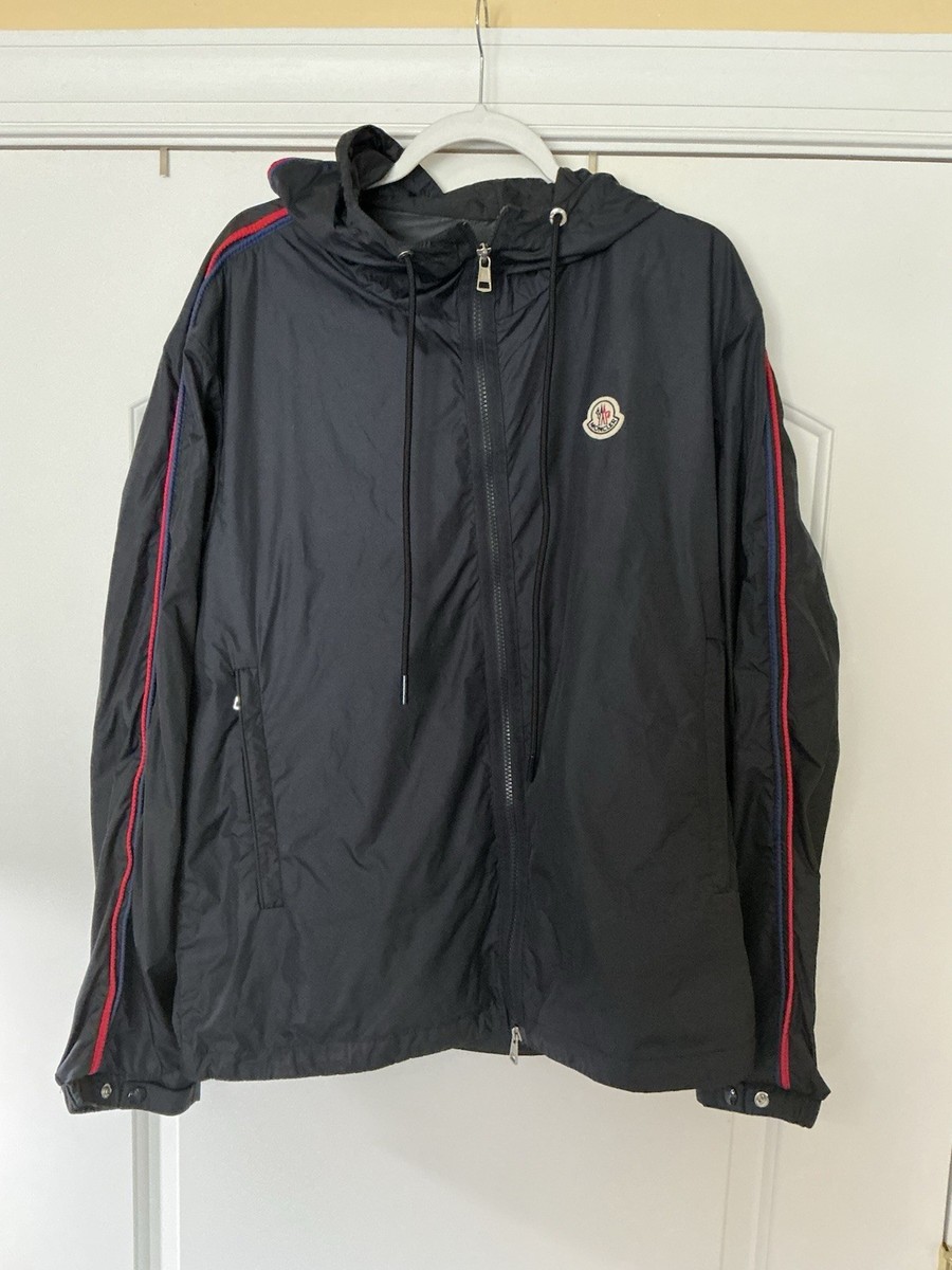 ジャケット・アウター MONCLER HATTAB Size 4 XL - Moncler Hattab Navy Blue Logo-Appliquéd Shell Hooded