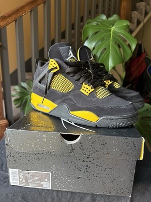 Nike Air Jordan Retro 4 Thunder Size 10 IV Black Yellow DH6927