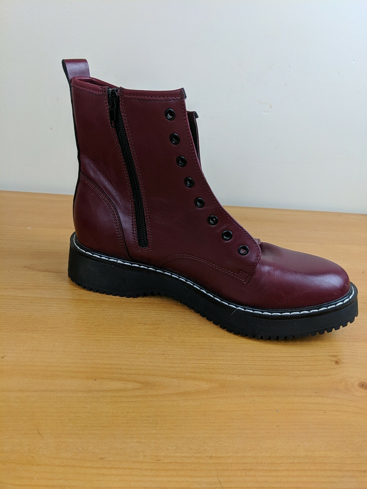Madden Girl Kourtney Boots Red Women’s Size 9 excelle… Gem