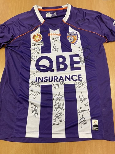 Perth Glory Fully Squad Signed Shirt 2010 COA 