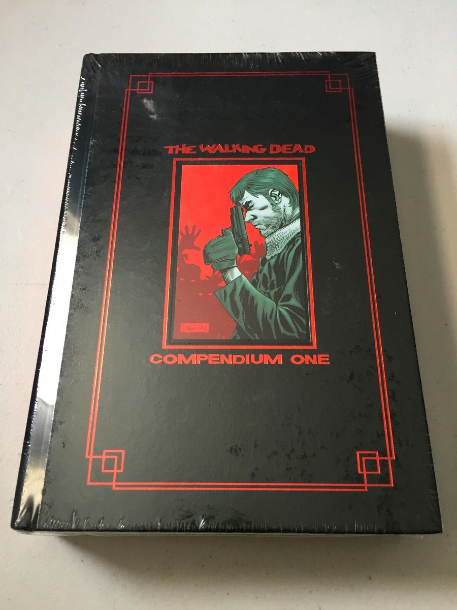 青年漫画 The Walking Dead Compendium Volume 1 Amazon.com: The Walking Dead Compendium One: Kirkman, Robert