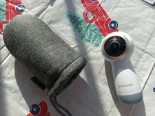 Samsung Gear 360 4K Spherical VR Camera - White - With Soft Case Works