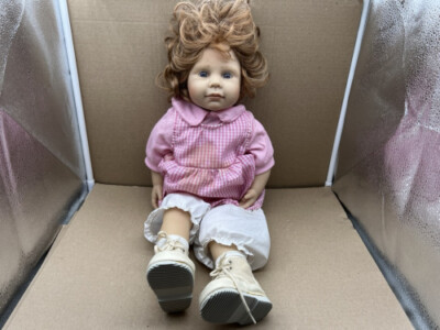 Künstlerpuppe Brigitte Paetsch Vinyl Puppe 48 cm. Top Zustand