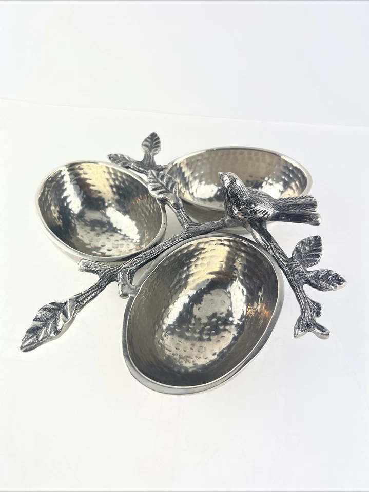 Plato para servir 3 compartimentos con condimento de metal de aluminio Mudpie Bird Accent Foto 4 de 4