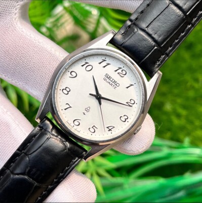 Vintage Seiko JDM Arabic Numerals Dial Japan Made Men's Quartz