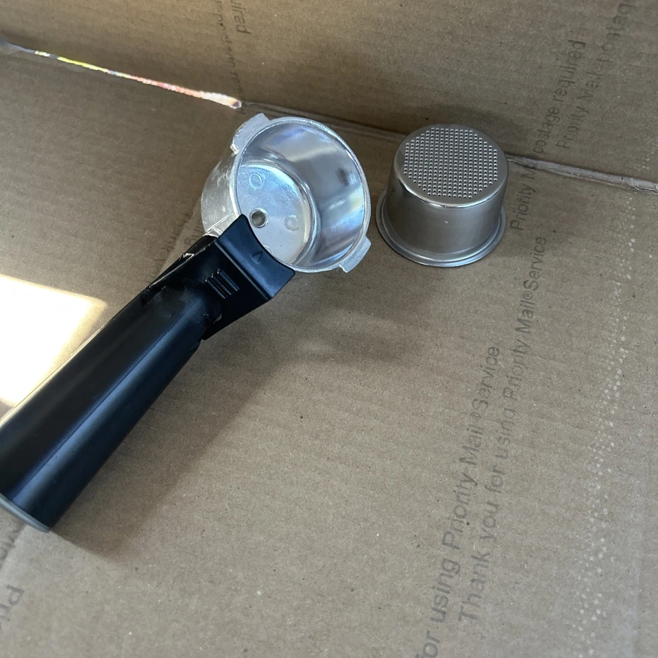 KRUPS FND1 Máquina de Espresso Portafiltro Barra Filtro Brazo Cesta Foto 3 de 3