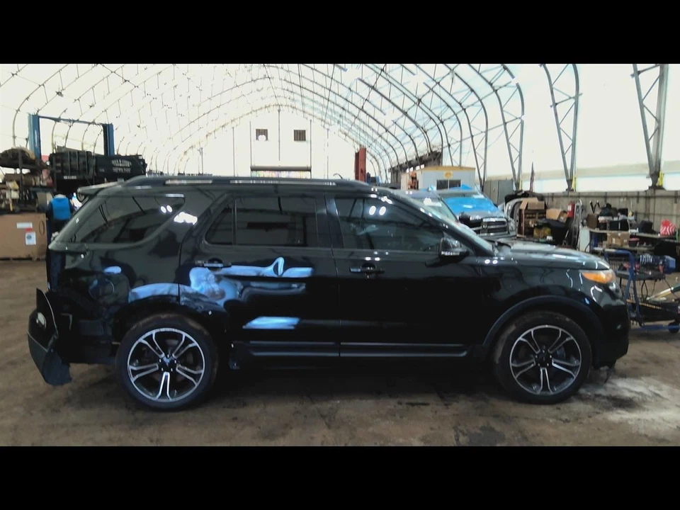 AC Compressor Fits 13-16 MKZ 6831957 - Imagem 3 de 4