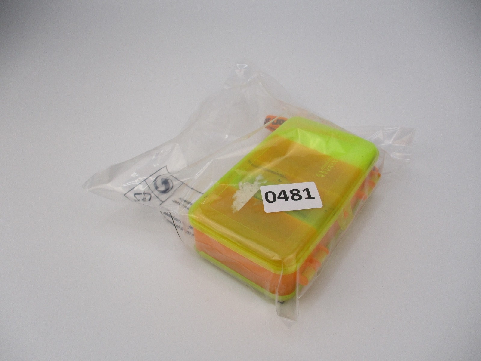 Fly Fishing Lure Lot with Case - 18 Assorted Poppers, Mice, Streamers & Weights - Image 8