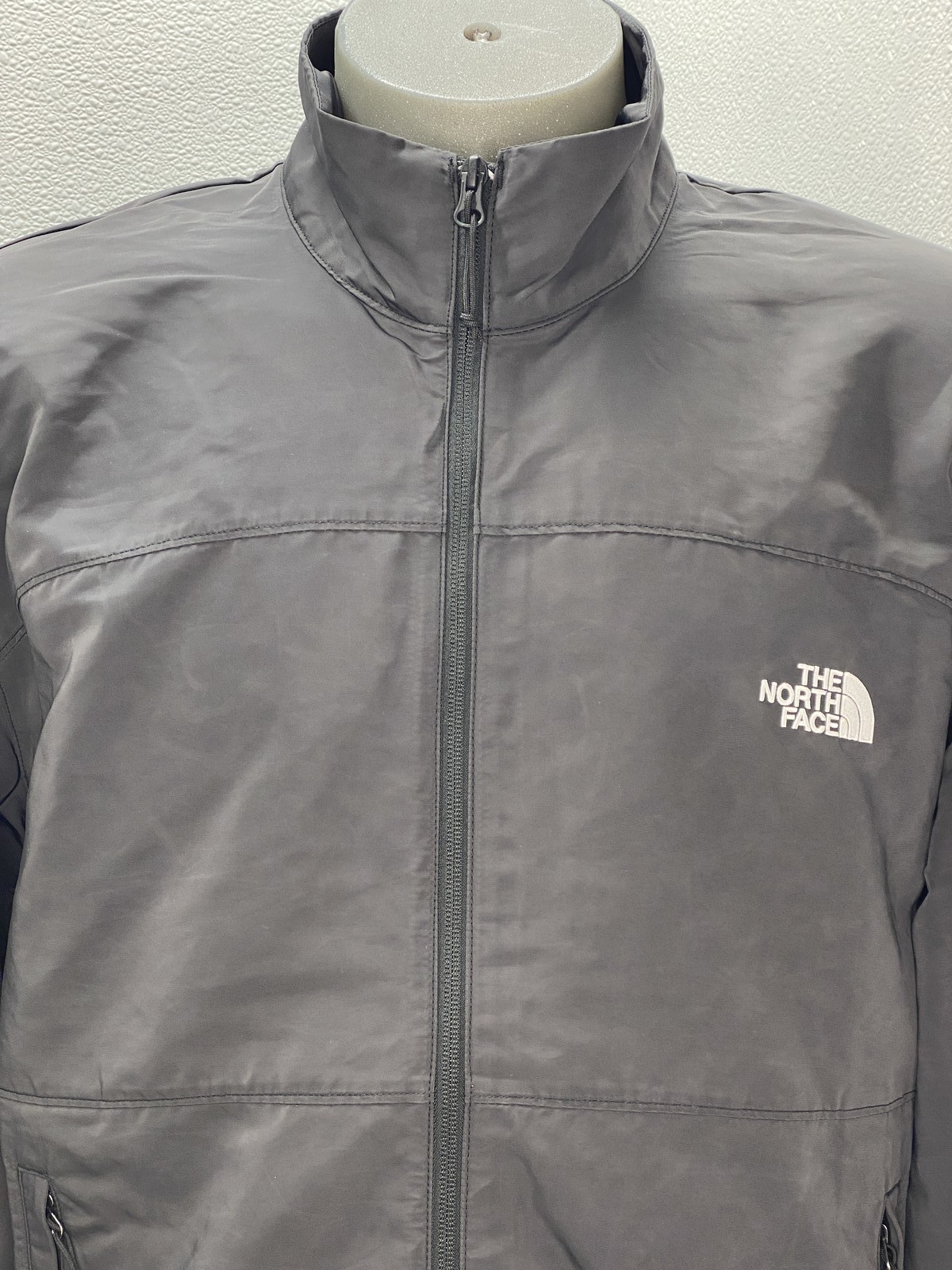 The North Face Mens Track Jacket Black Size XL Easy Wind Full Zip Polyester thumbnail 2