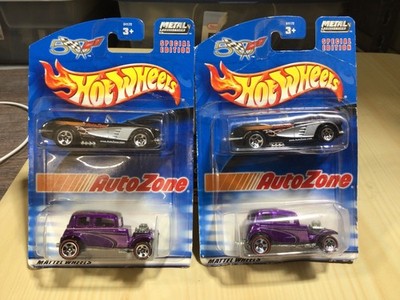 HOT WHEELS 2 PACK AUTOZONE '58 CORVETTE '32 FORD VICKY