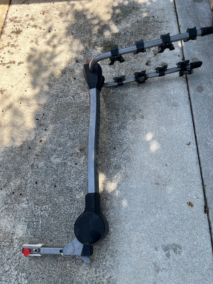 BICICLETA YAKIMA 4~ INCLINACIÓN TRASERA~ MONTAJE ENGANCHE~ 2"& 4"~ENVÍO GRATUITO~ SIN PRECIO BASE~OFERTA Y GANA Foto 3 de 4