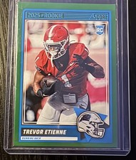 2025 Panini Score Trevor Etienne ROOKIE GREEN 🦠 Parallel #51 Carolina Panthers 