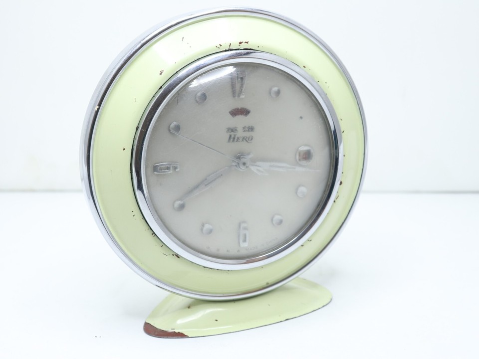HERO Chinese Alarm Clock With Date, Mint Green Round 1960s Mechanical