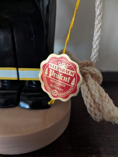 Steinbach FD Chubby Fireman Nutcracker 12" FIRE FIGHTER Rope Ladder Germany Tag - Picture 4 of 6