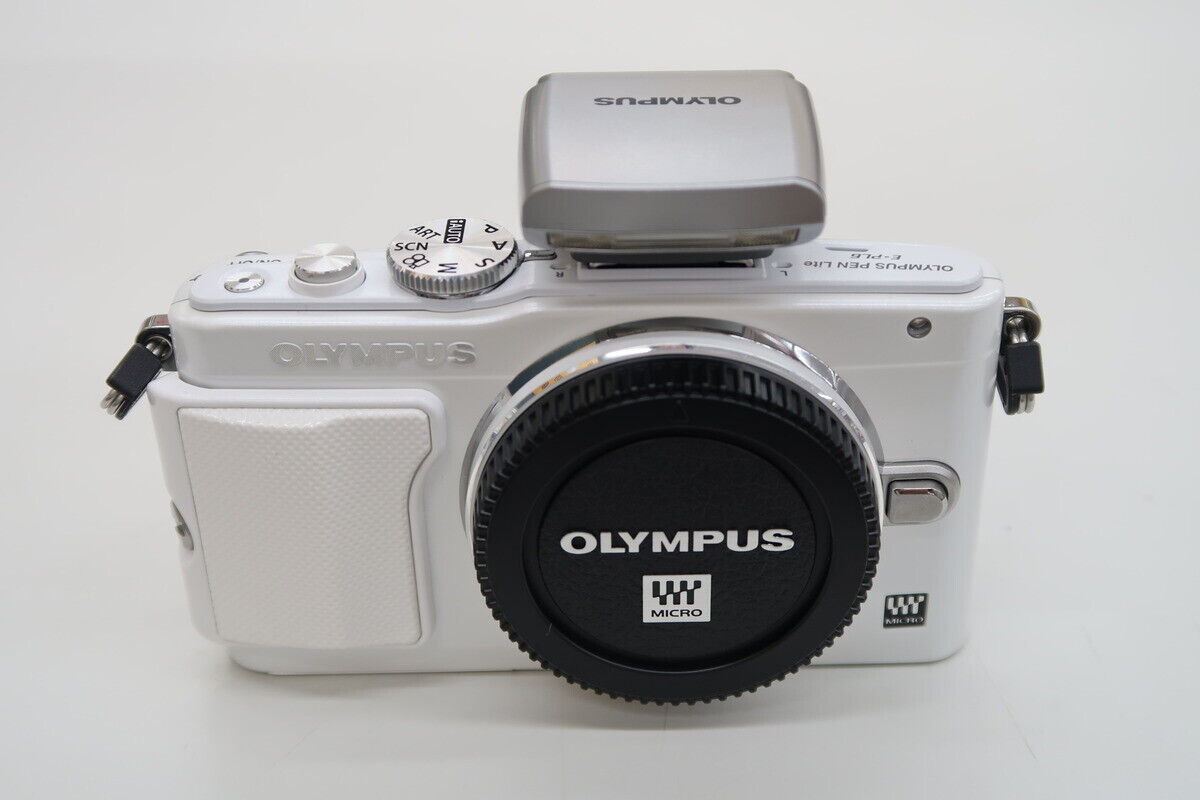OLYMPUS PEN Lite E-PL6 16.1MP Camera body white From Japan Used