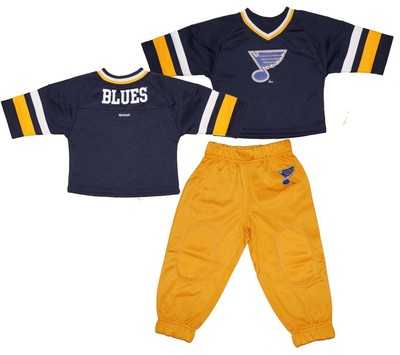 reebok kids two piece set size 18 m