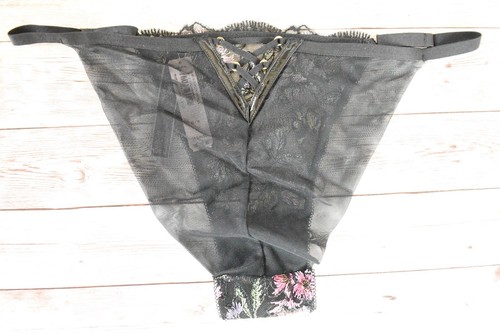 Victoria's Secret 36D/M *VERY SEXY* FLORAL EMBROIDERED PUSH-UP BRA SET *Black* - Picture 9 of 10
