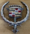 VTG OEM Cadillac Hood Ornament Wreath Emblem Automobile Collectible — photo 1