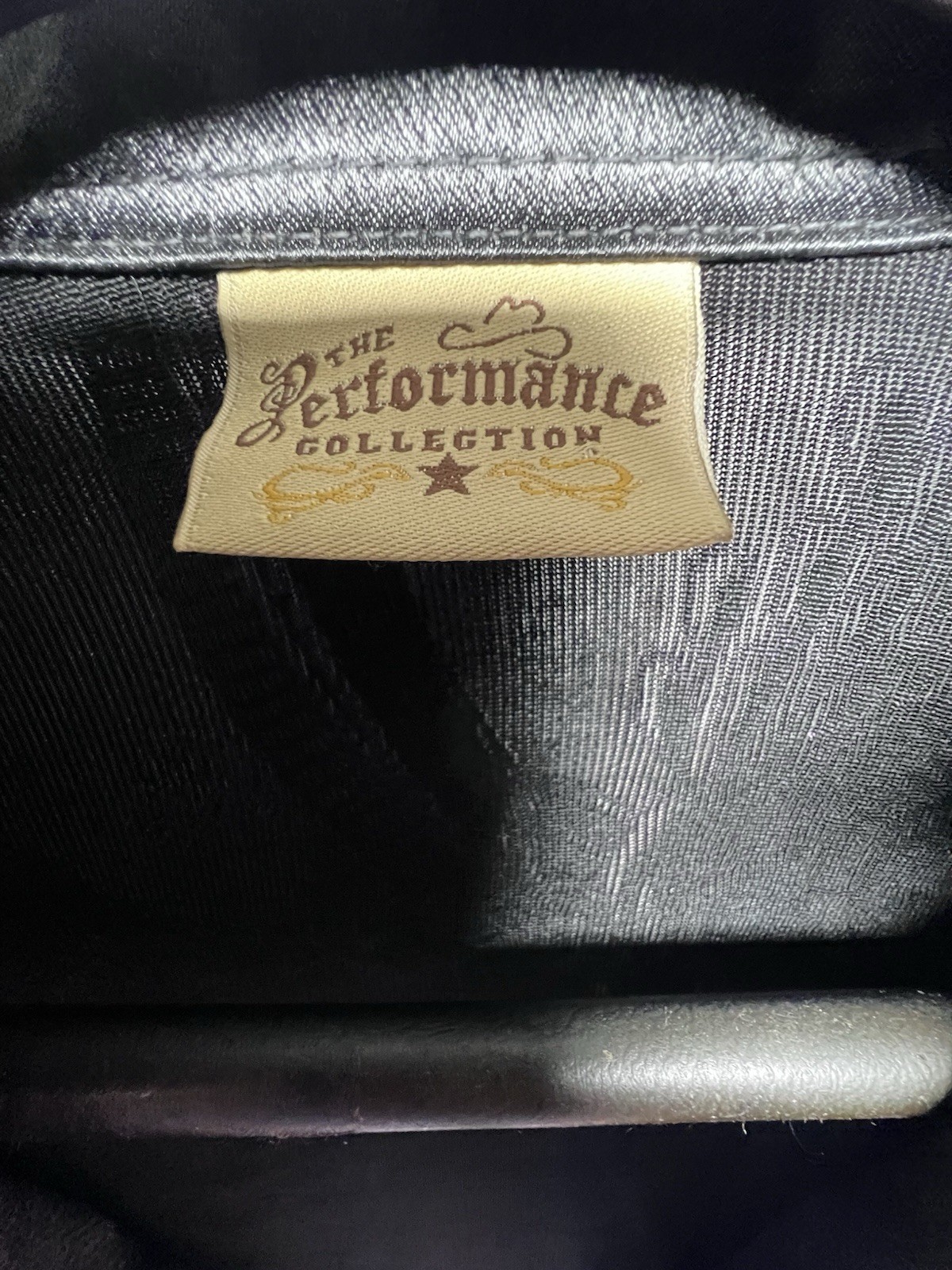 The Performance Collection Woman’s Longsleeve Ful… - image 3