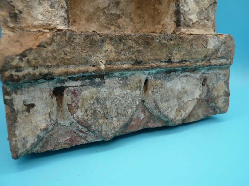 Ancien autel religieux en pierre sculptée / Niche protectrice  N°7 / Inde - Photo 4/4