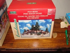 Lemax Village Collection “Pine Haven Pond” 2000 – Polyresin Christmas Village