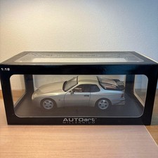 AUTOart 1/18  Porsche 944 Turbo Silver 735077