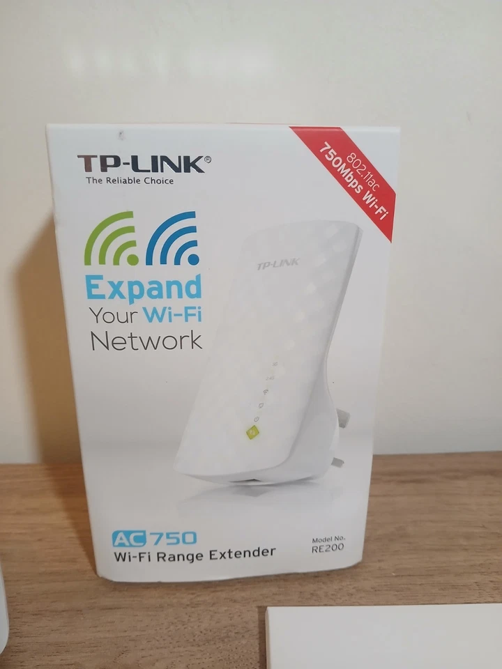 TP-Link Wi-Fi Range Extender UK Networking RE220 AC750 Dual Band Mesh  - Image 3 of 4
