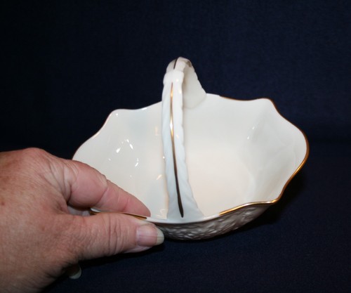 Lenox San Souci Marfil Flores en Relieve Borde Oro 24K Caramelo Nuez Plato Cesta EE. UU. - Imagen 2 de 5
