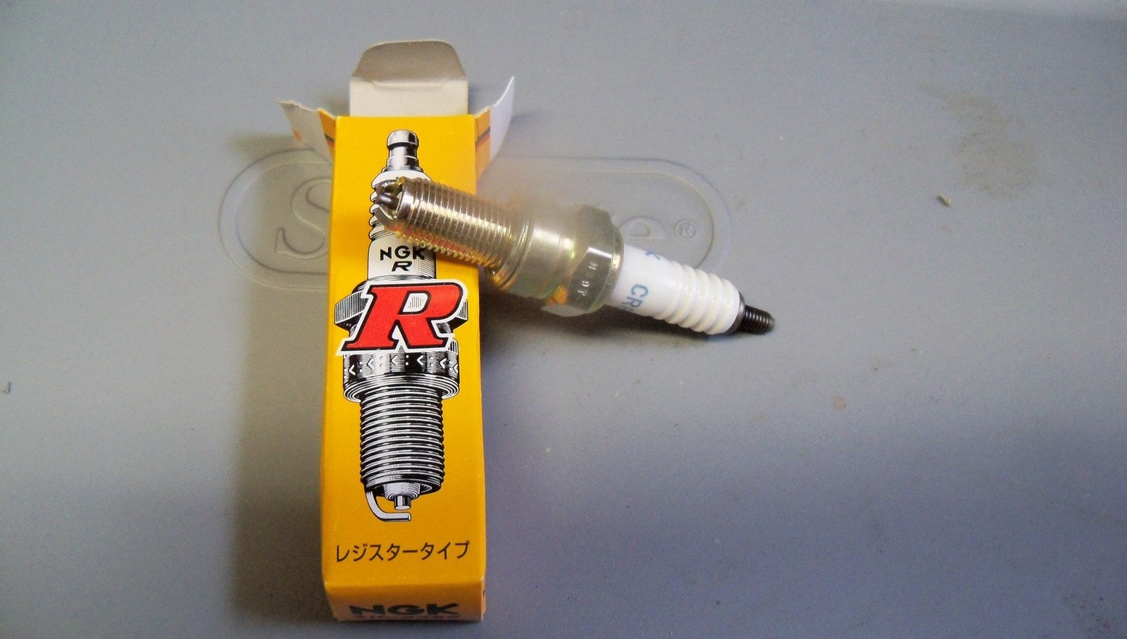 NGK Spark Plugs Honda Kawasaki Yamaha Susuki CR8EK 3478
