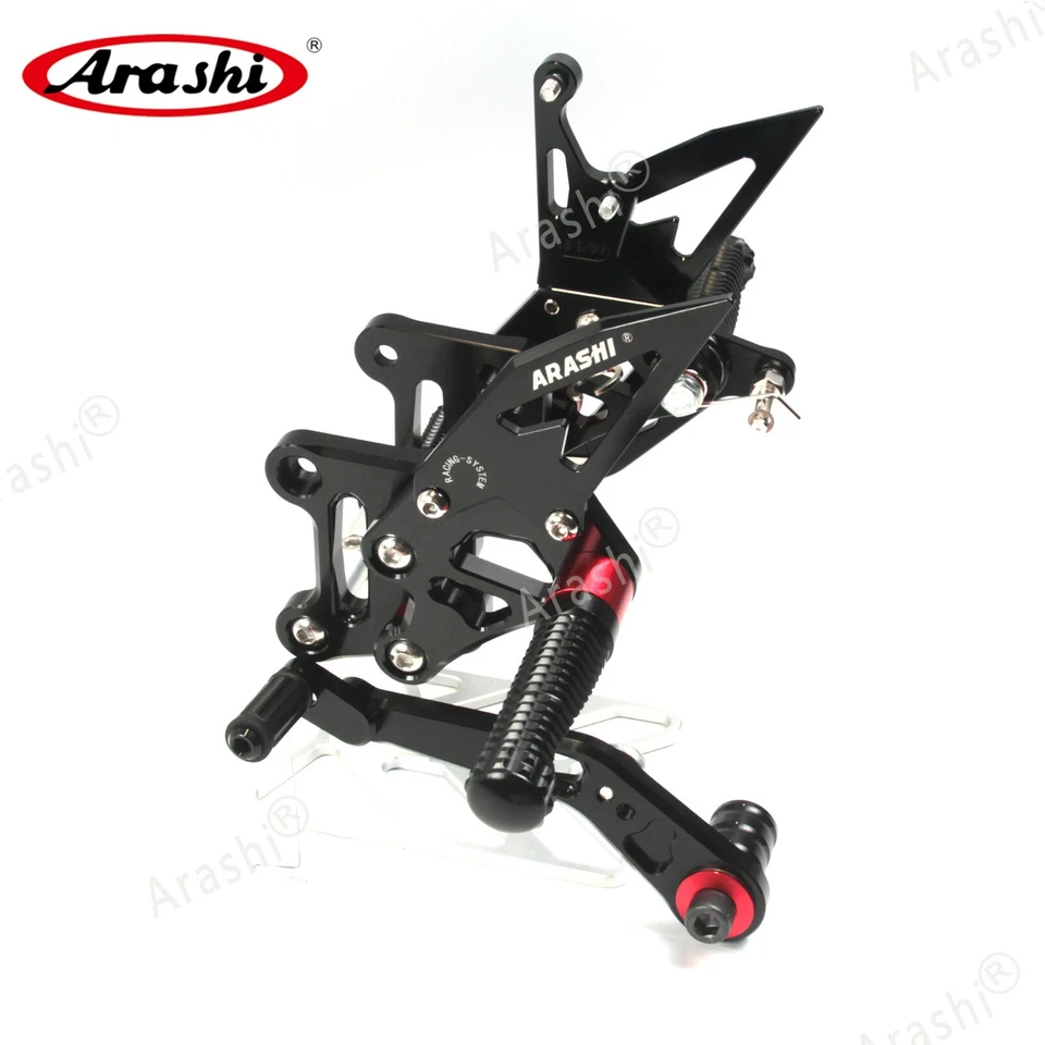 Reposapiés trasero Arahsi Racing para Suzuki GSXR1000 GSXR1000R/ABS 2017-2023 Foto 4 de 4