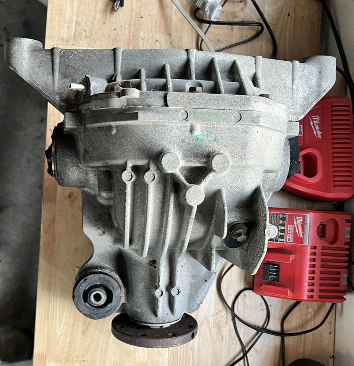 2002-2005 Mercury Mountaineer Rear Axle Differential Carrier 3.55