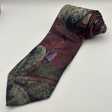 Wembley Men's NeckTie Vintage Multicolor Floral Print Made In USA 100%Polyester