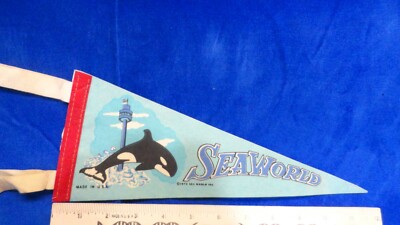 Fanion Souvenir Vintage Sea World 1973 - Shamu Bleu Et Blanc