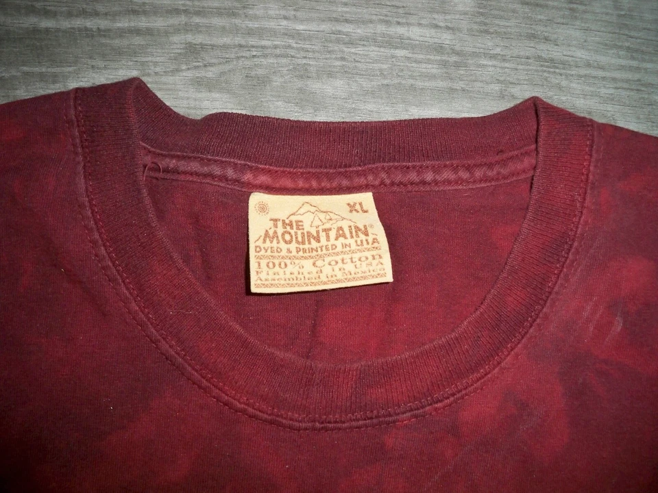 Camiseta The Mountain Wolf Animal David Penfound estampa gráfica GG anos 2000 tingida - Imagem 4 de 4