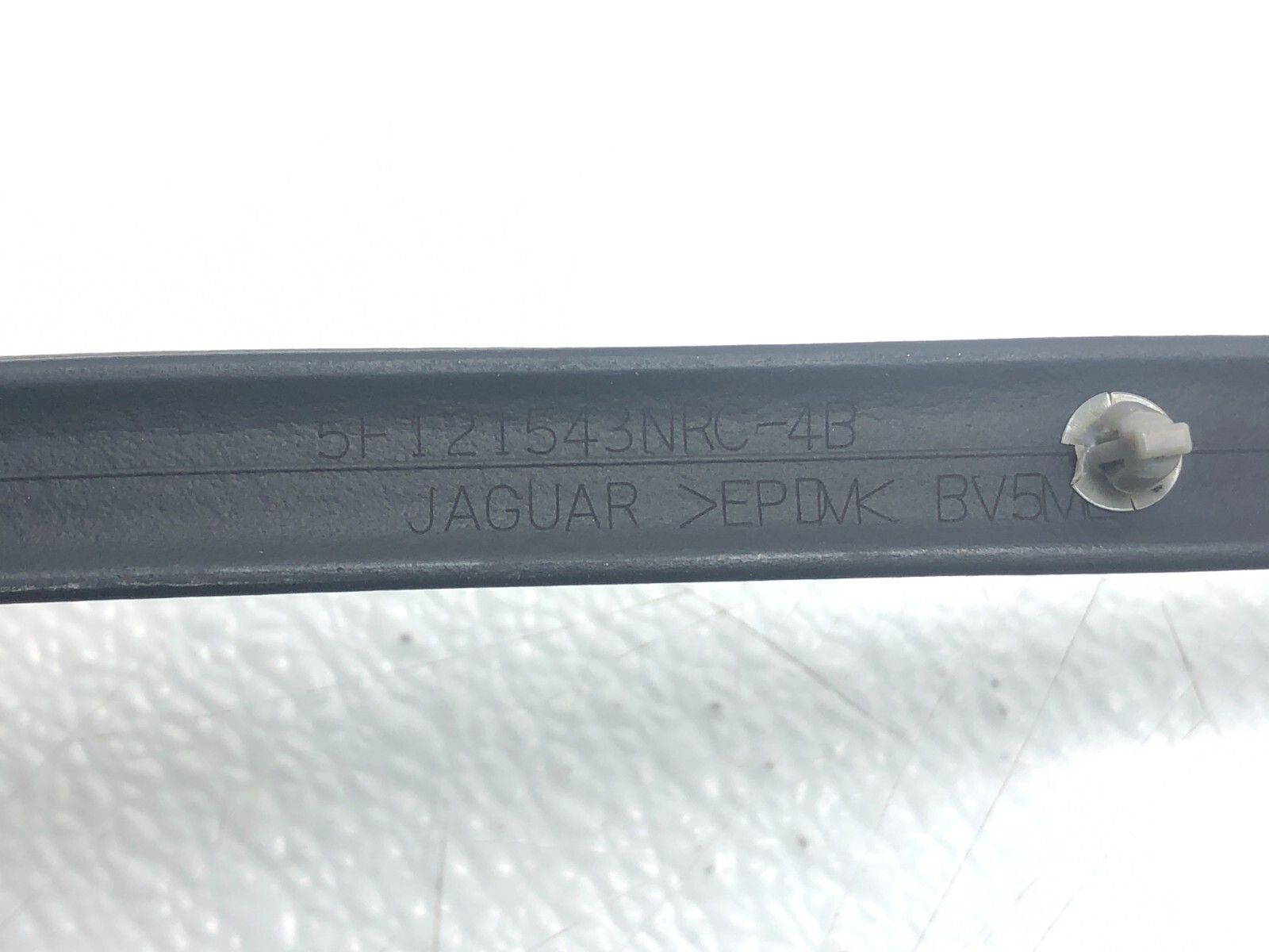 2014-2020 JAGUAR F TYPE HOOD VENT WEATHERSTRIP CAP TRIM OEM | eBay