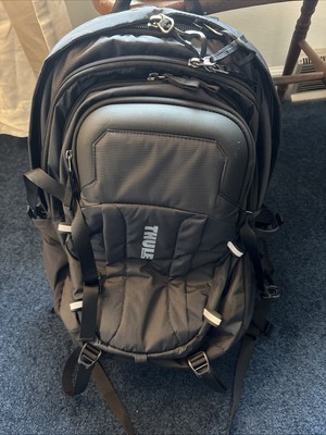 Thule Sweden Crossover Backpack 15'' Laptop Sunglasses Pocket Travel Hiking EUC
