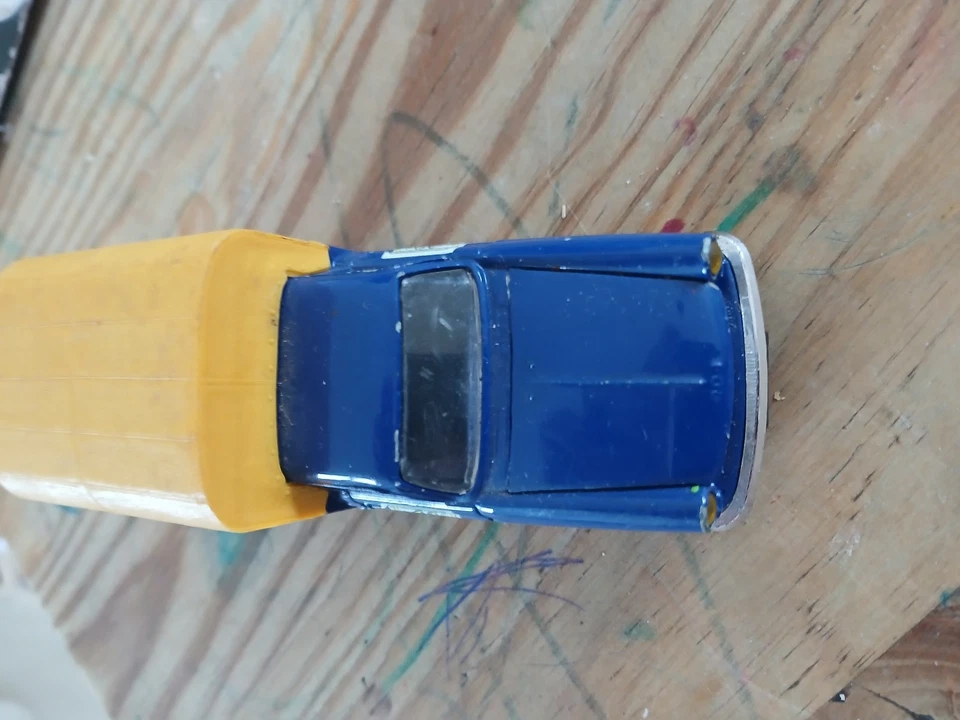 ELIGOR SURBER VOITURE PEUGEOT 404 PICK UP BACHE PUB L'AVENTURE PEUGEOT 1/43 - Photo 3/4